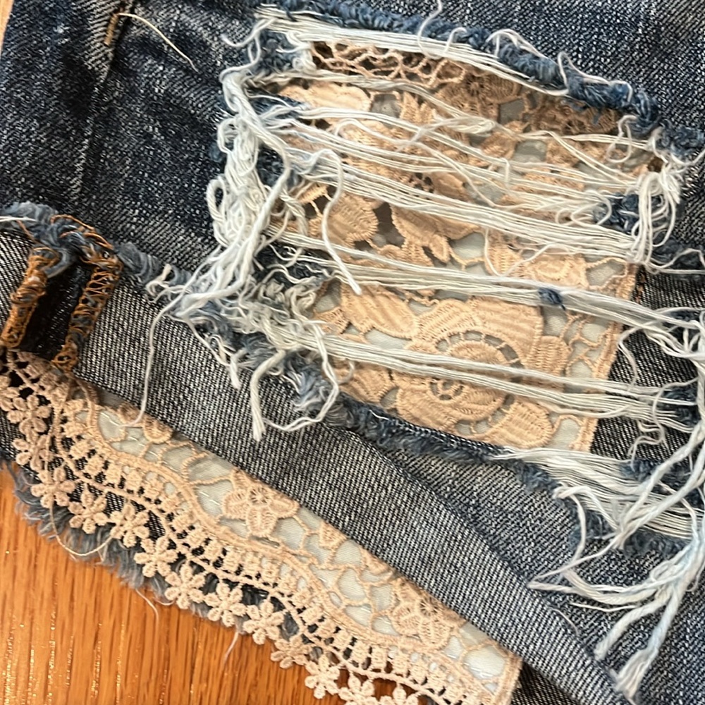 American Eagle festival Jean short - Picture 2 of 3
